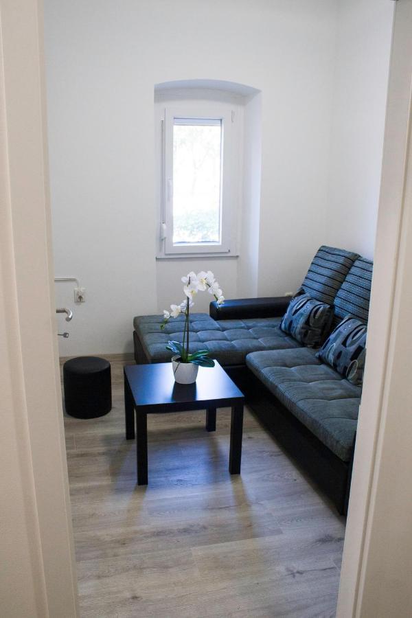 Appartement White Orchid Pula Extérieur photo